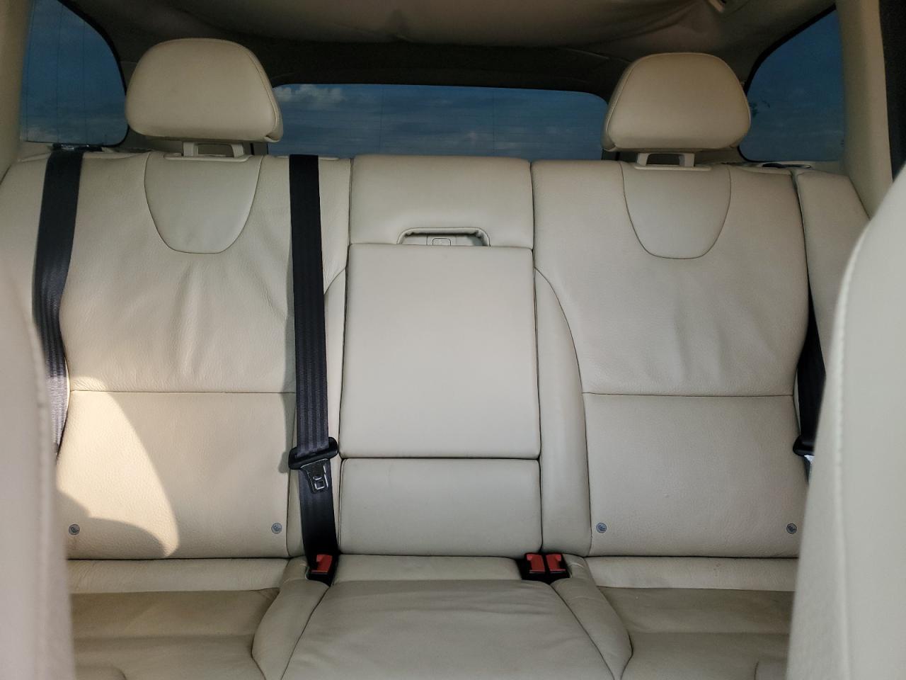 2014 VOLVO XC60