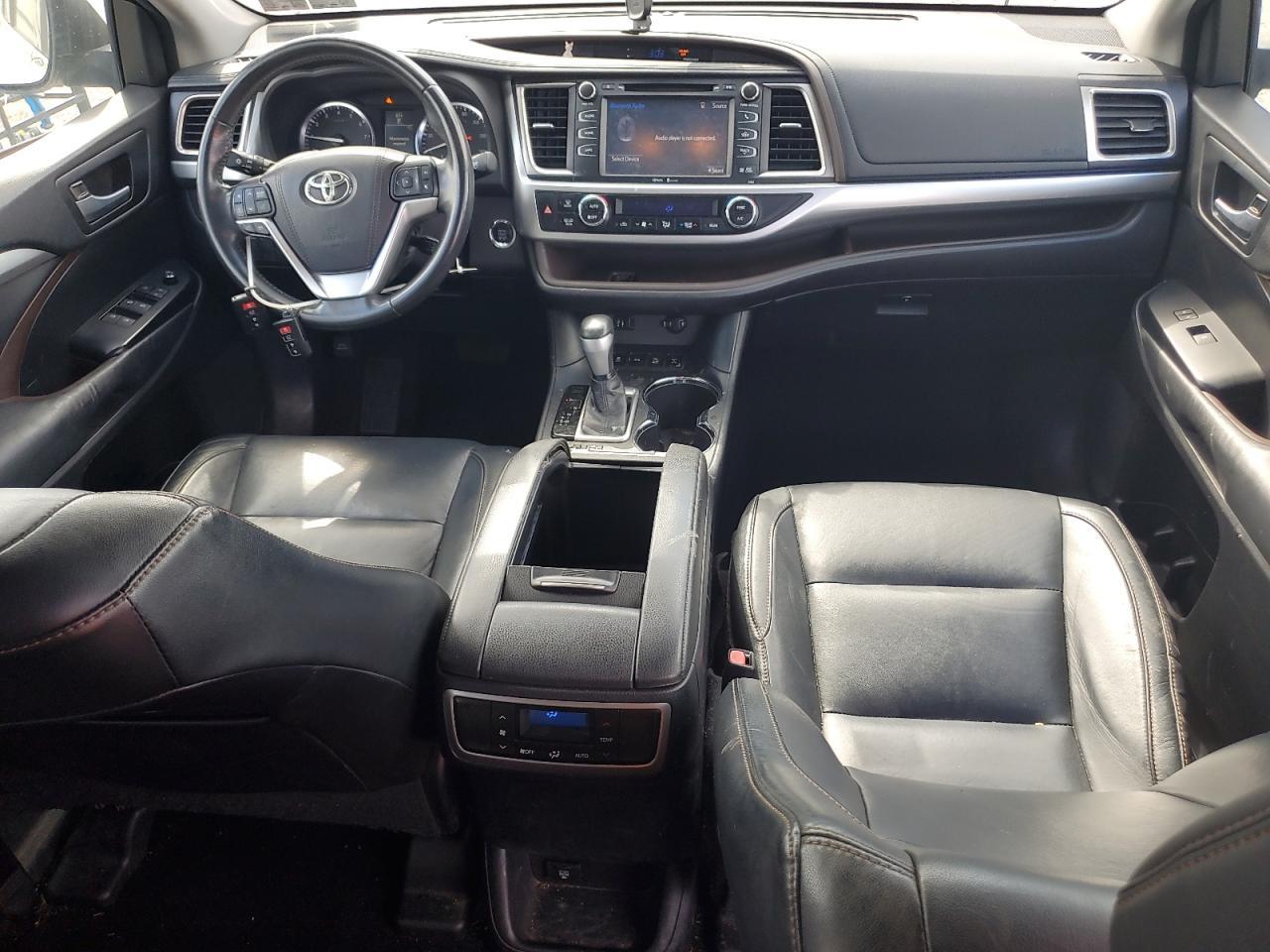 2015 TOYOTA HIGHLANDER