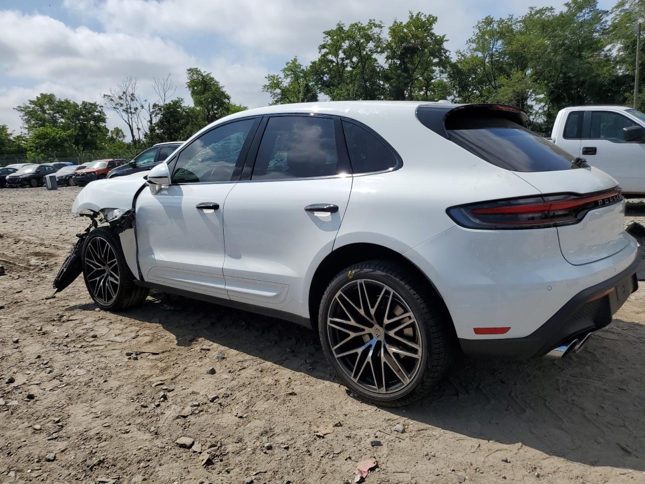 2023 PORSCHE Macan