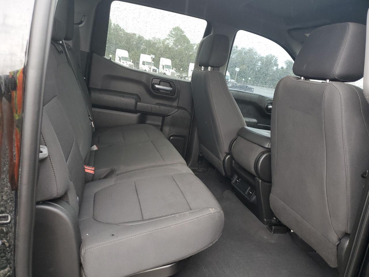 2021 CHEVROLET Silverado