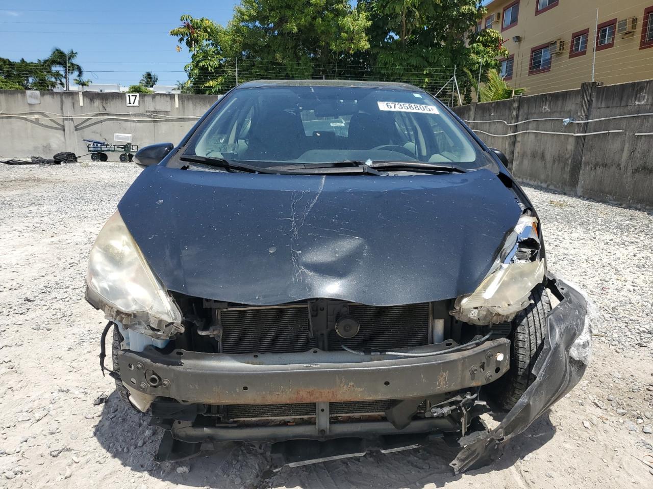 2013 TOYOTA Prius c
