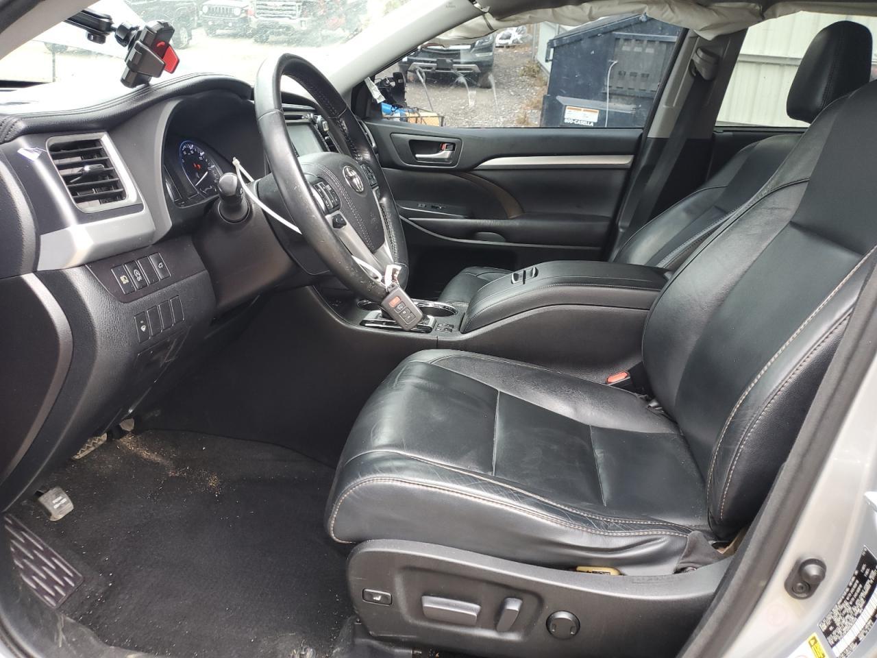 2017 TOYOTA HIGHLANDER