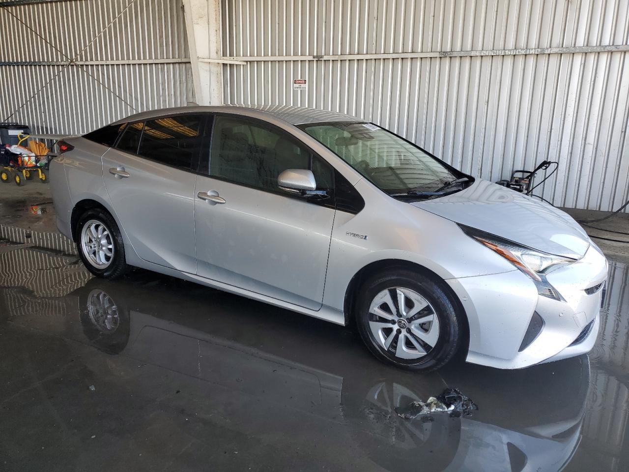 2018 TOYOTA PRIUS