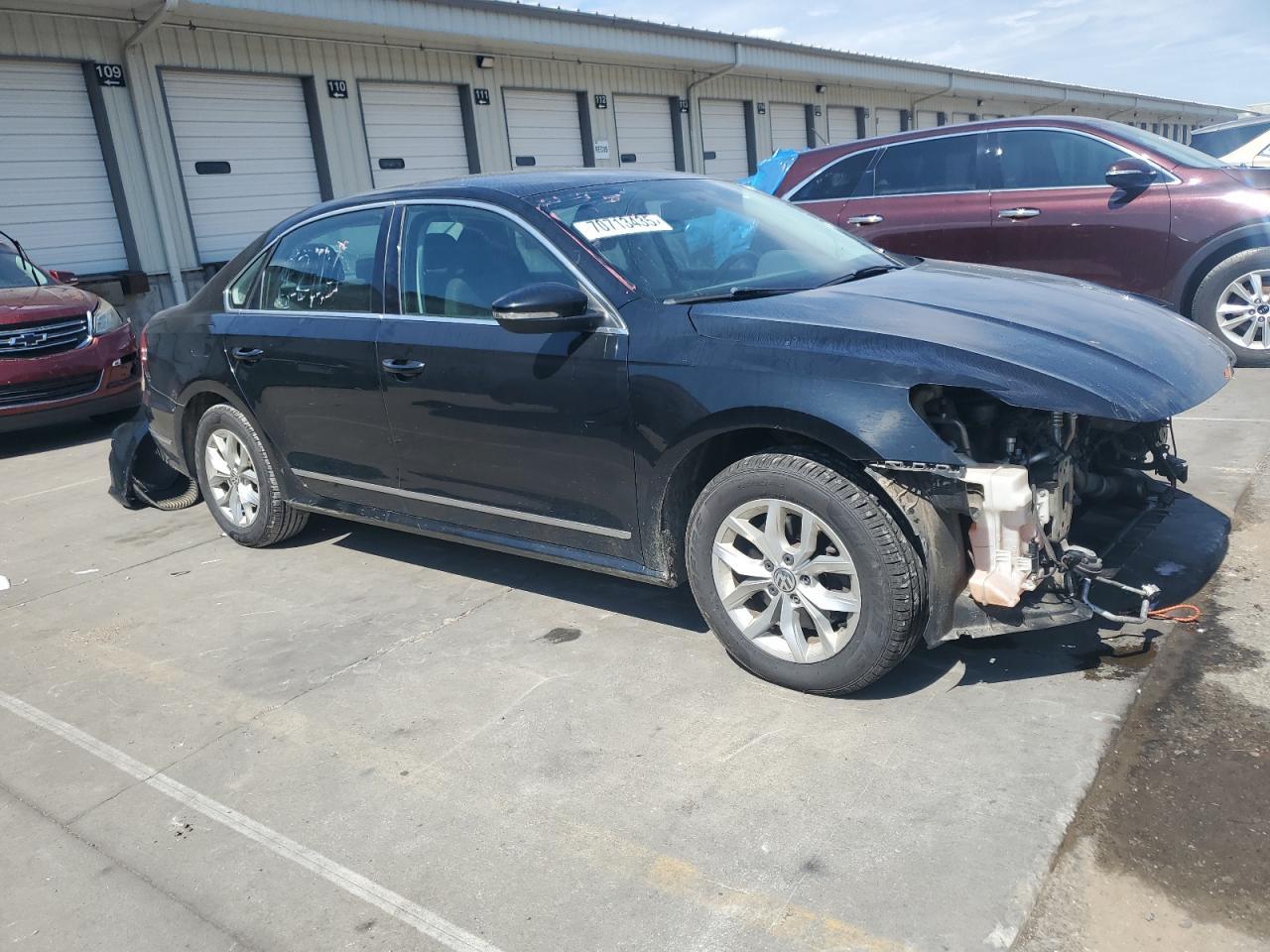 2016 VOLKSWAGEN Passat