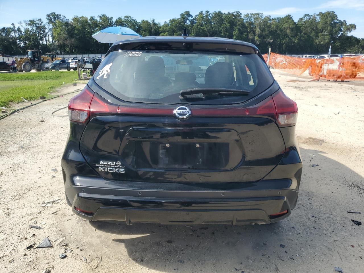 2021 NISSAN KICKS