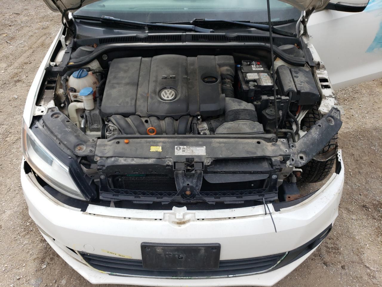 2011 VOLKSWAGEN JETTA