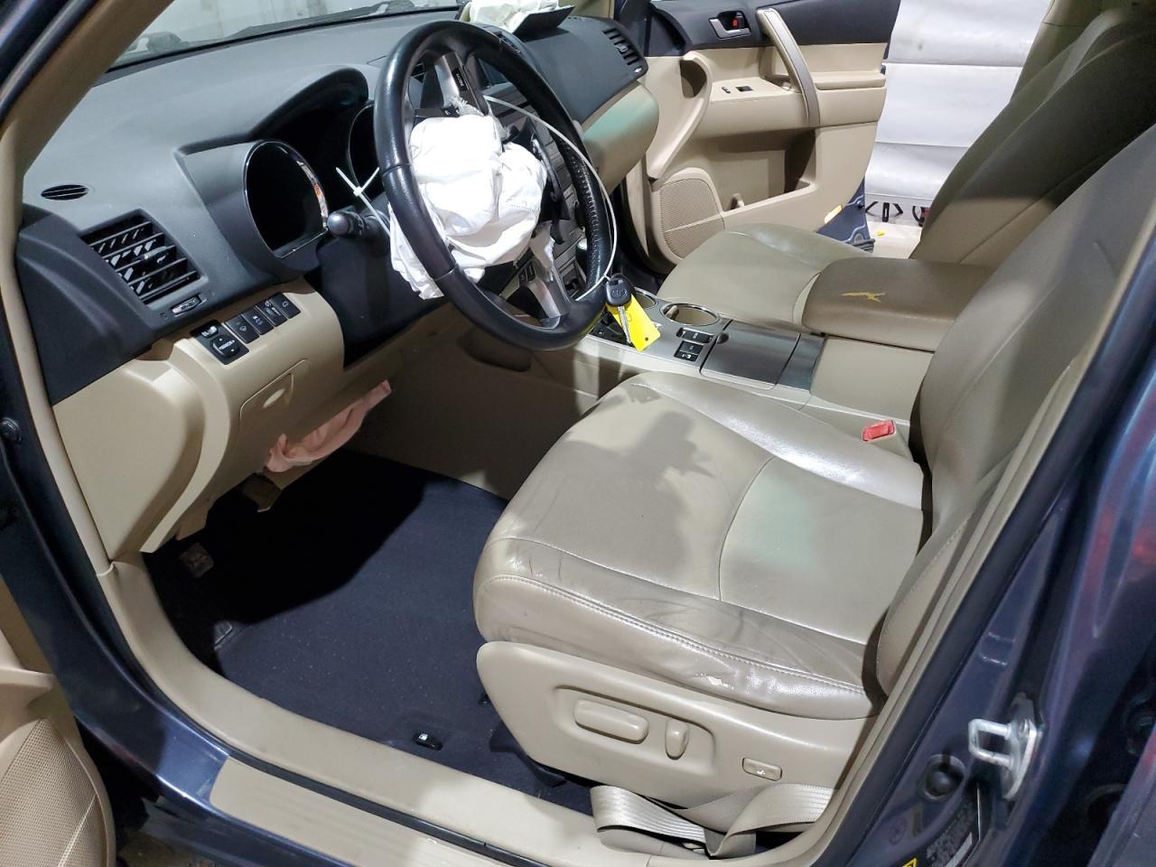 2012 TOYOTA HIGHLANDER