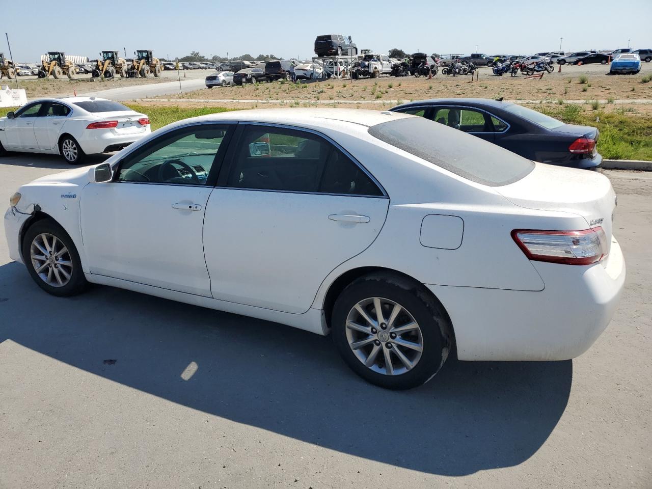 2011 TOYOTA CAMRY