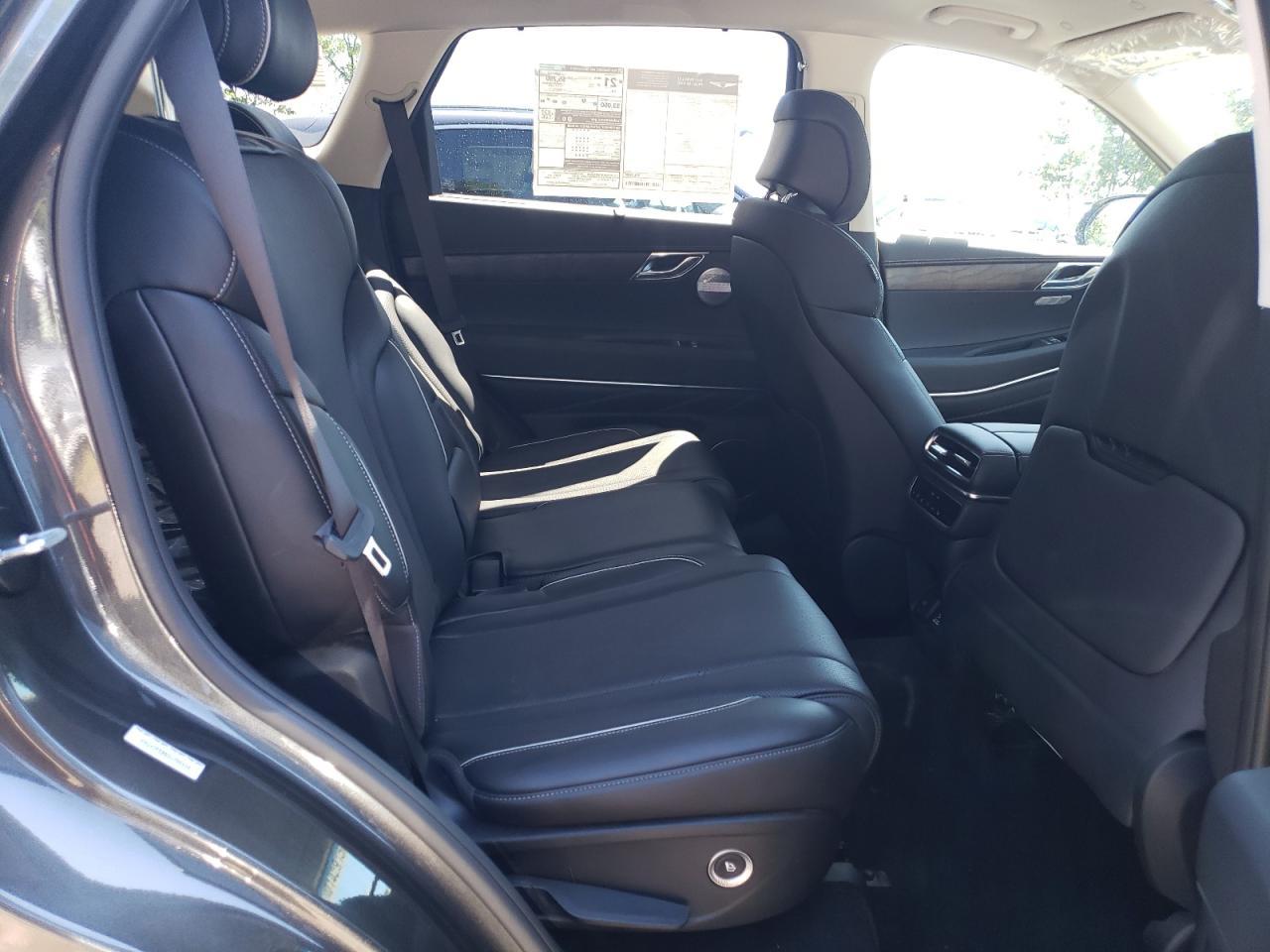 2025 GENESIS GV80
