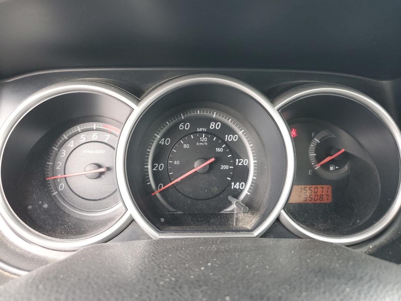 2011 NISSAN VERSA
