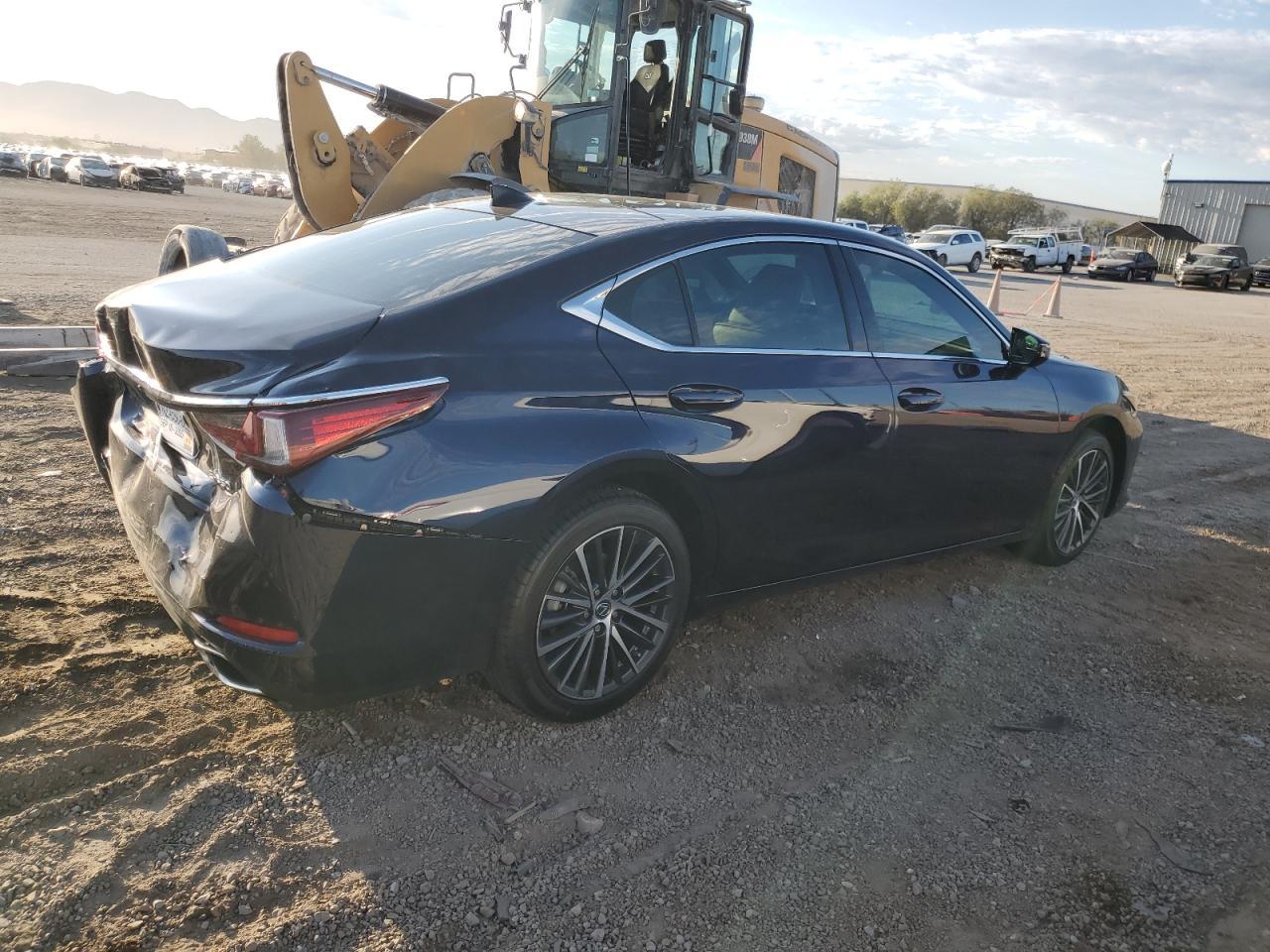 2025 LEXUS ES 350