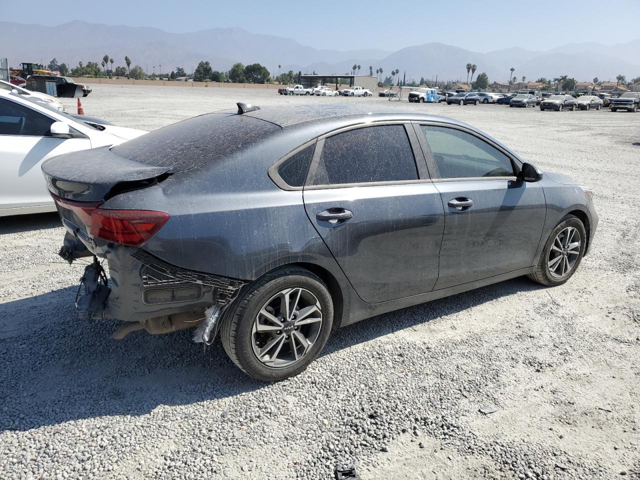 2023 KIA FORTE