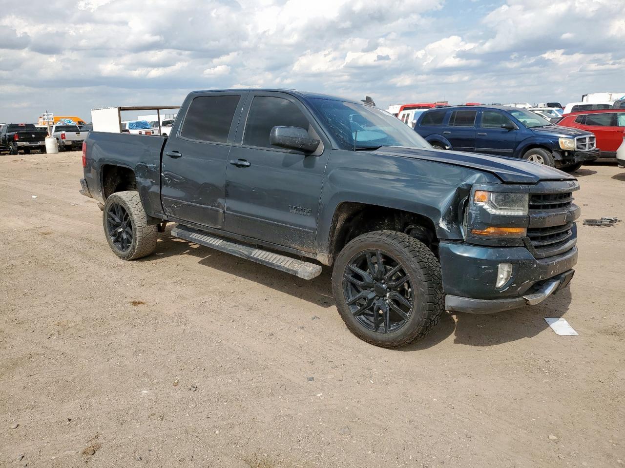 2018 CHEVROLET Silverado