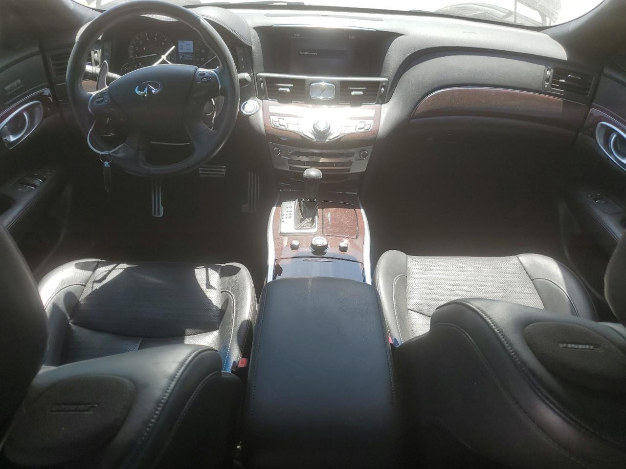 2016 INFINITI Q70