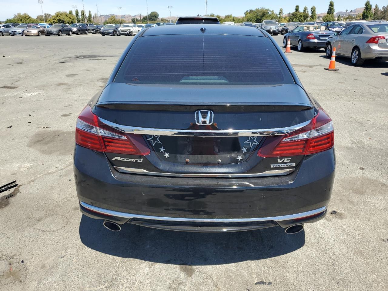 2017 HONDA ACCORD