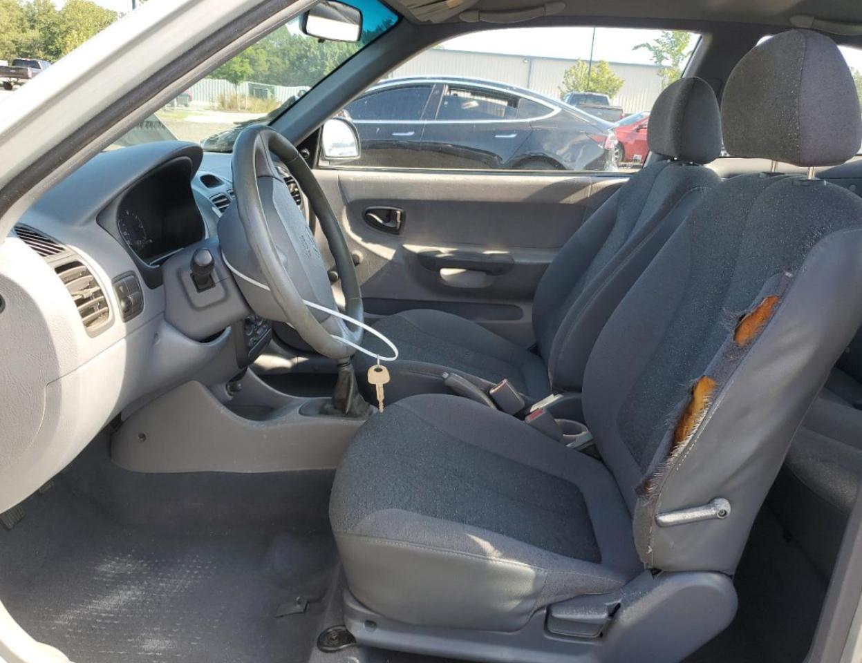 2002 HYUNDAI ACCENT