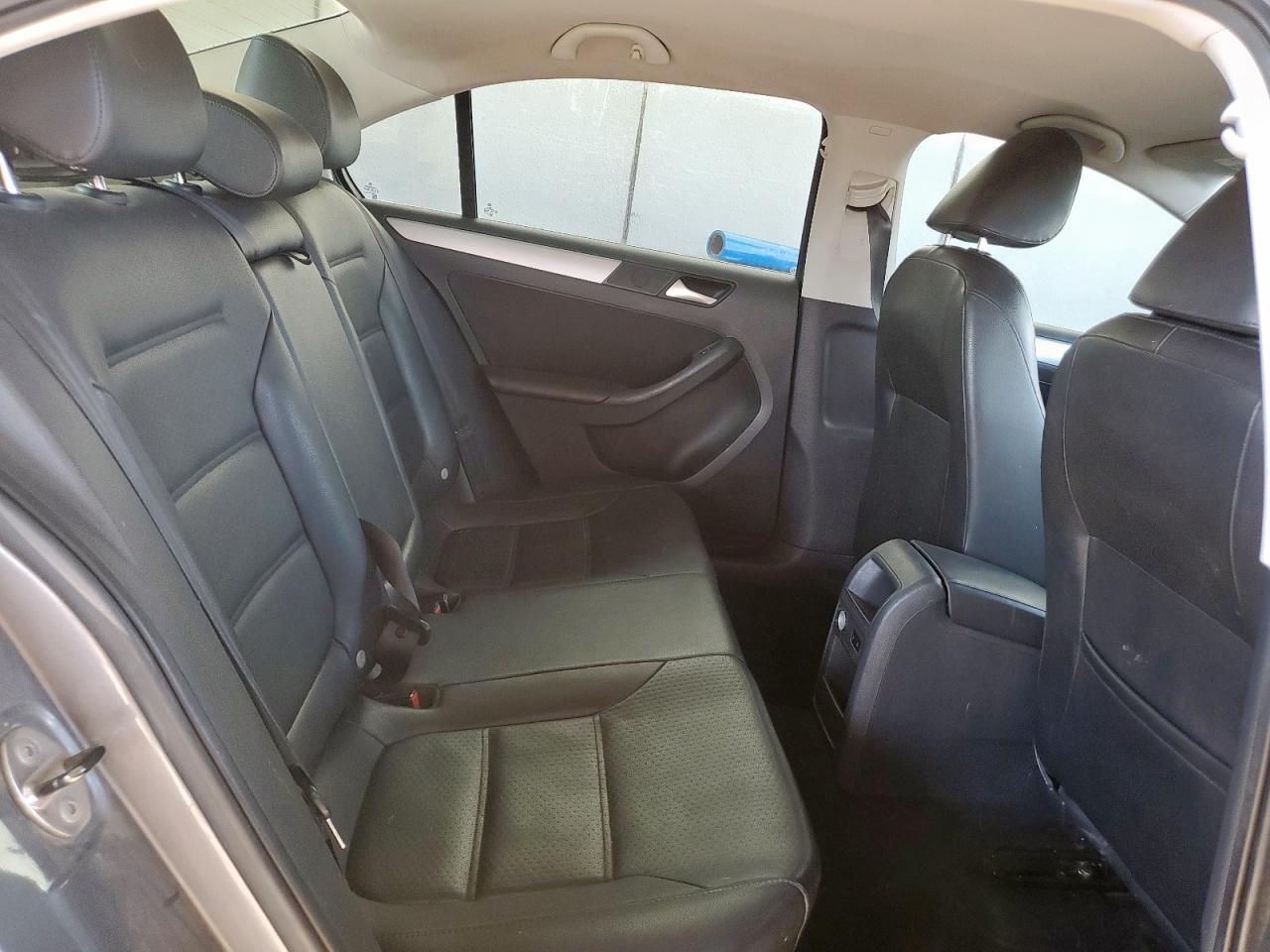 2013 VOLKSWAGEN JETTA