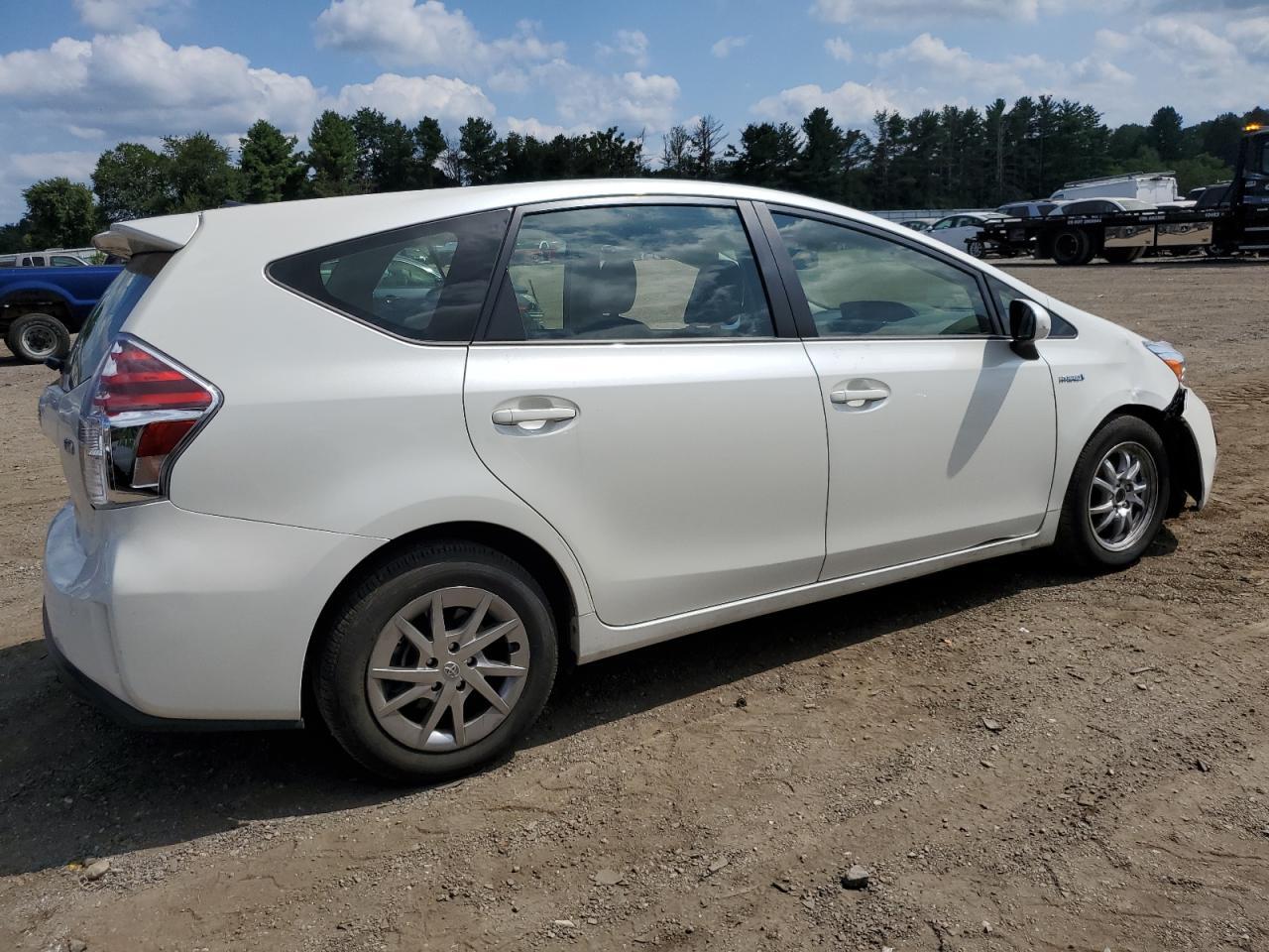 2017 TOYOTA PRIUS V