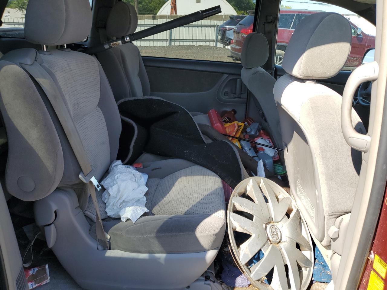 2007 TOYOTA SIENNA