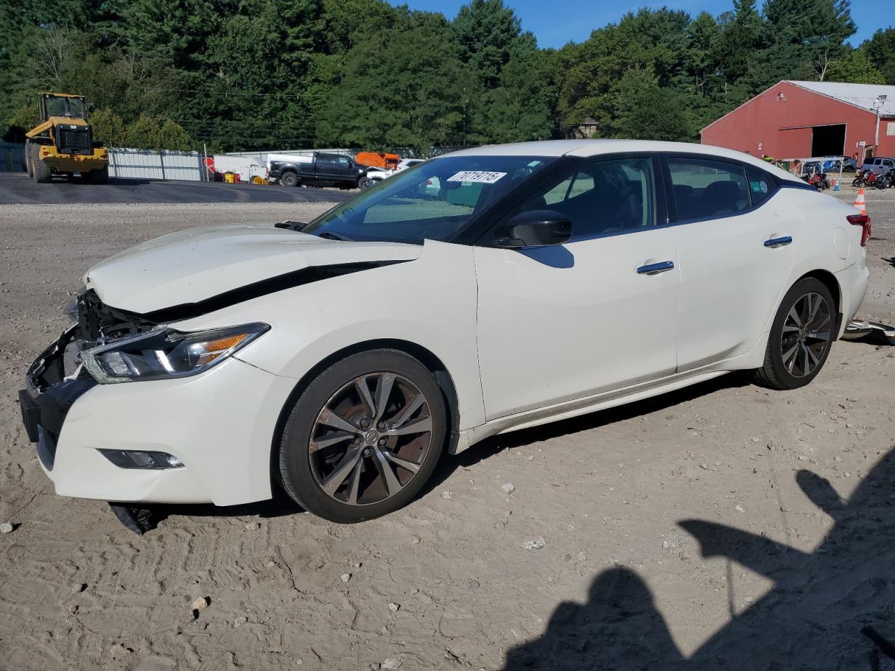 2017 NISSAN Maxima
