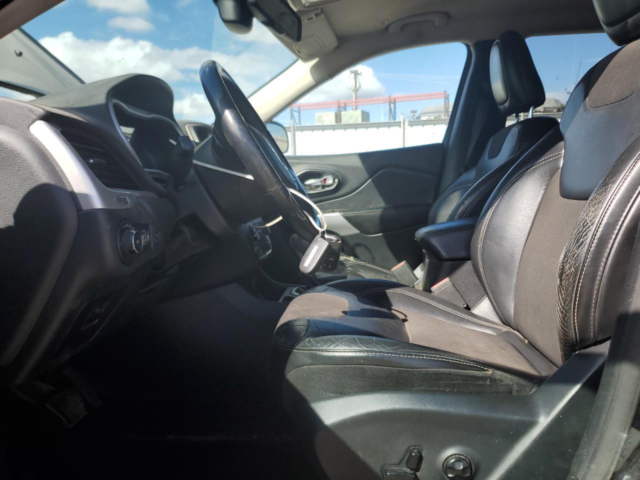 2018 JEEP CHEROKEE
