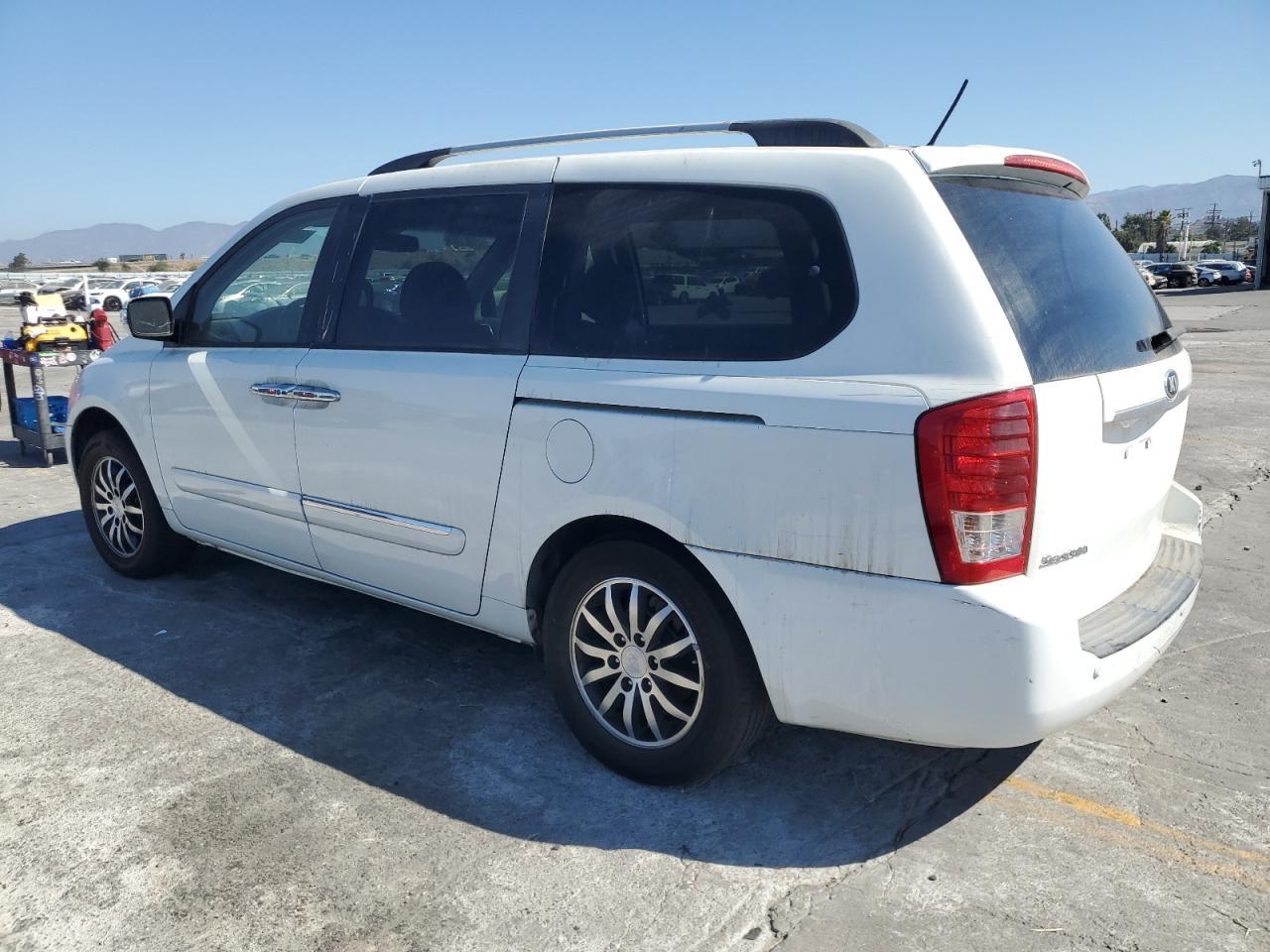 2014 KIA SEDONA