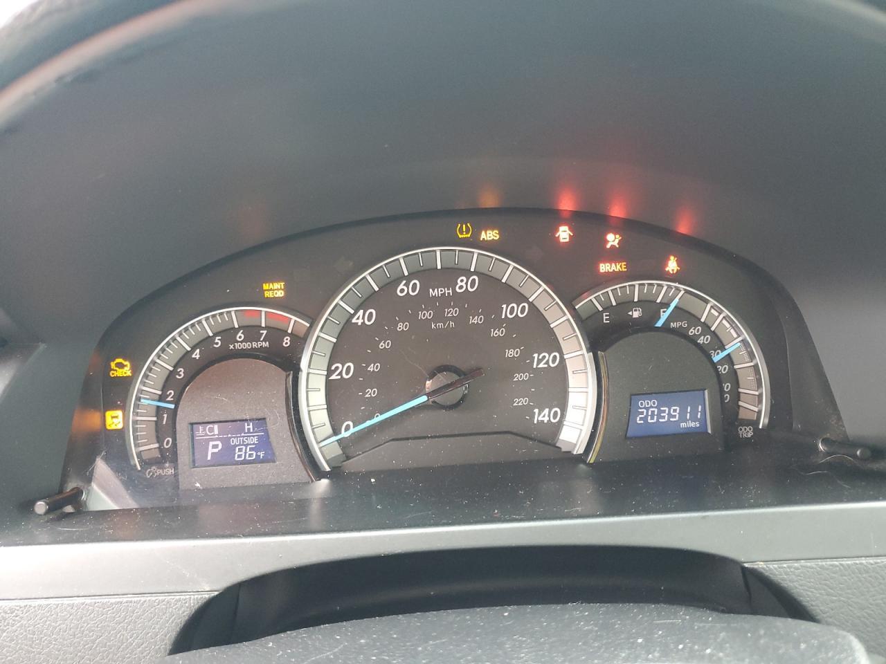 2014 TOYOTA CAMRY