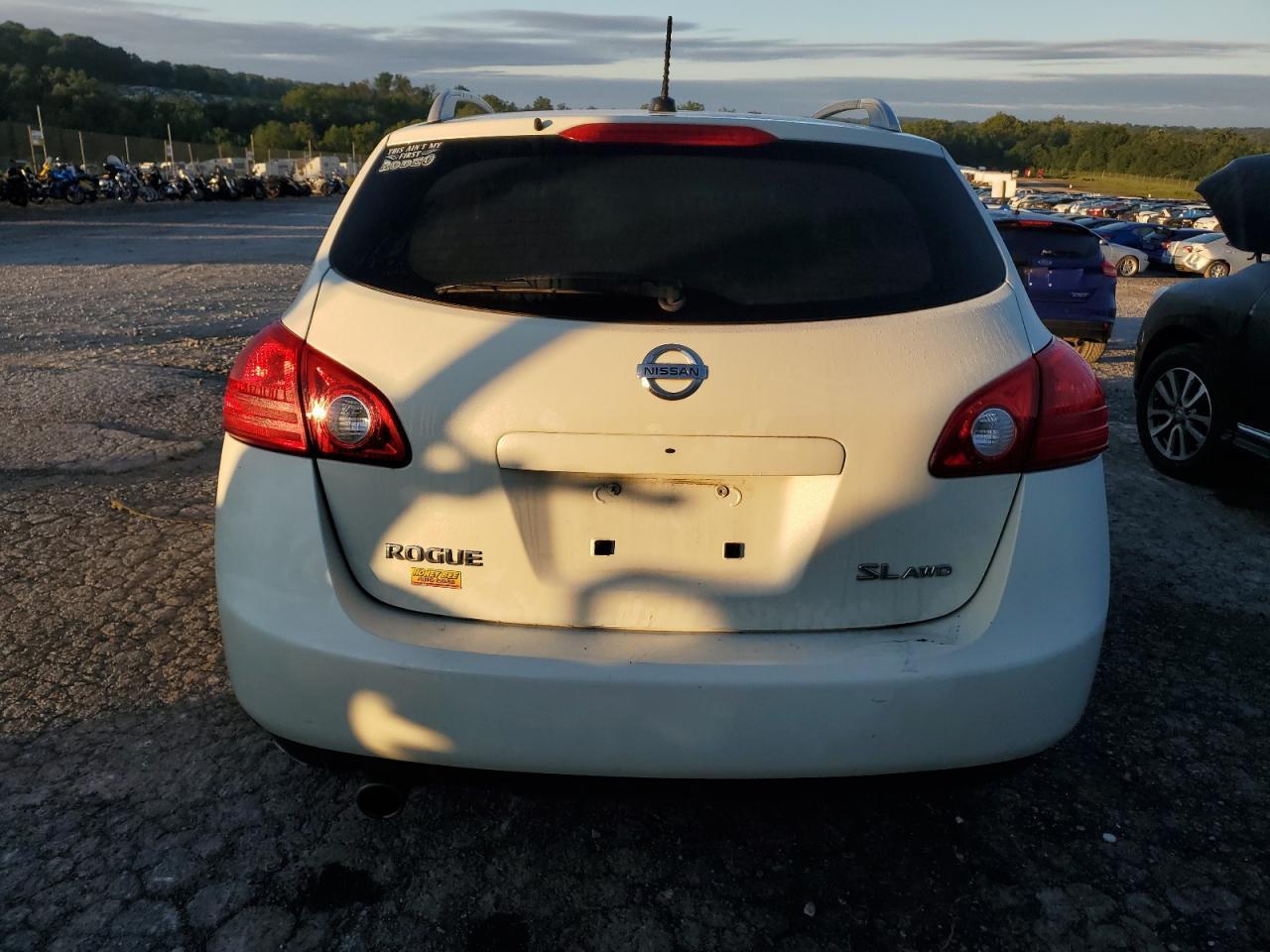 2010 NISSAN ROGUE