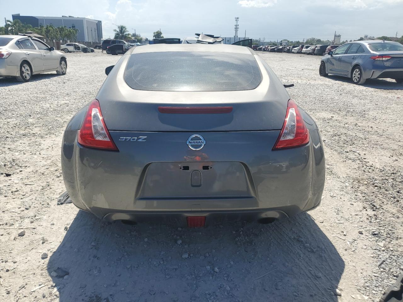 2014 NISSAN 370Z