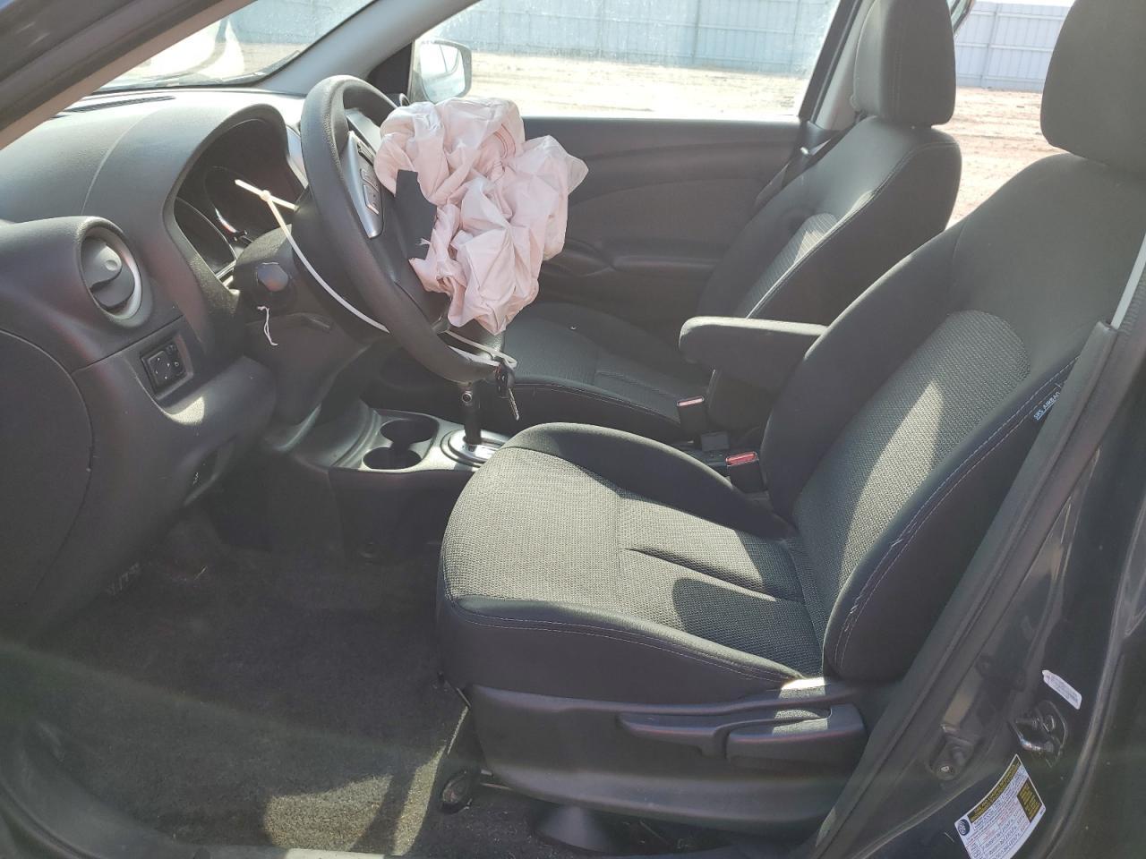 2016 NISSAN VERSA