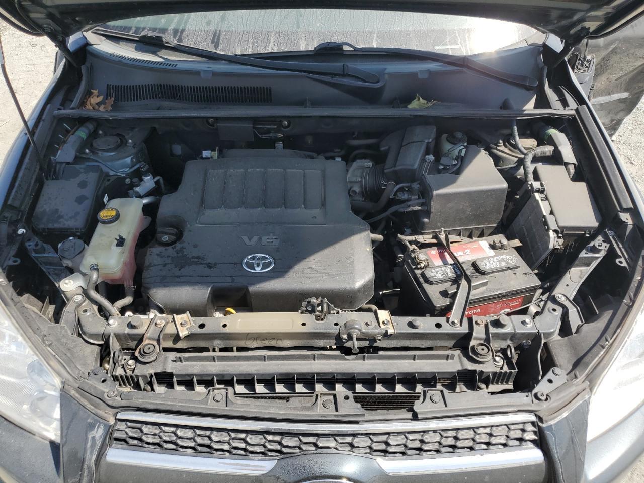 2011 TOYOTA RAV4