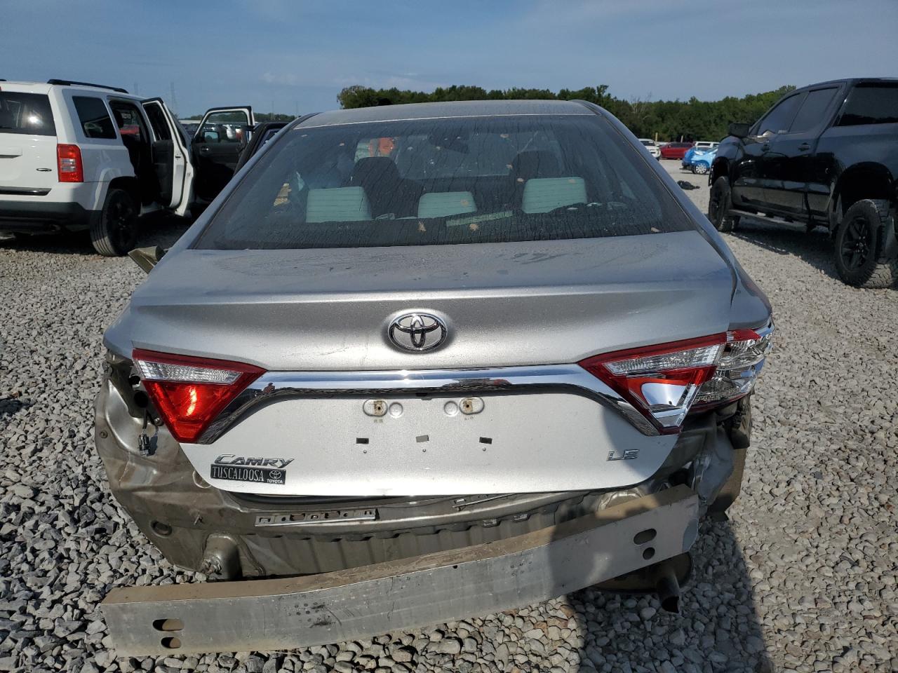 2016 TOYOTA CAMRY