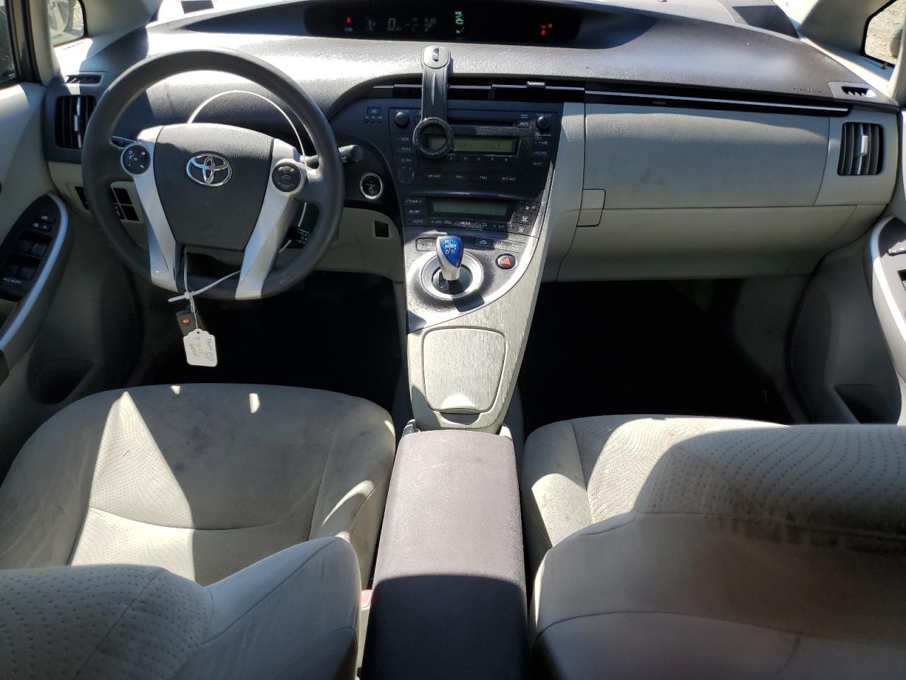 2011 TOYOTA PRIUS