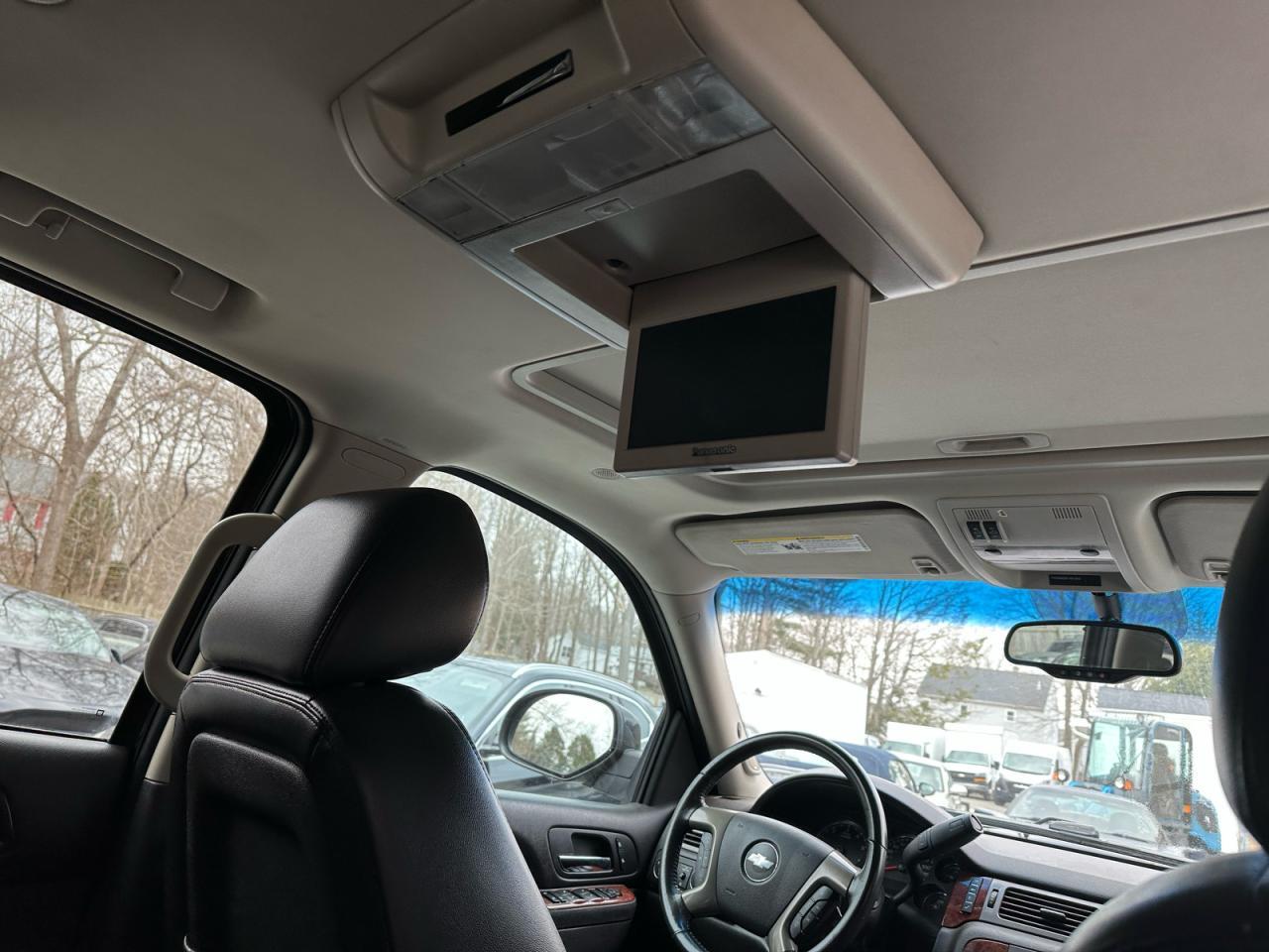 2013 CHEVROLET Suburban