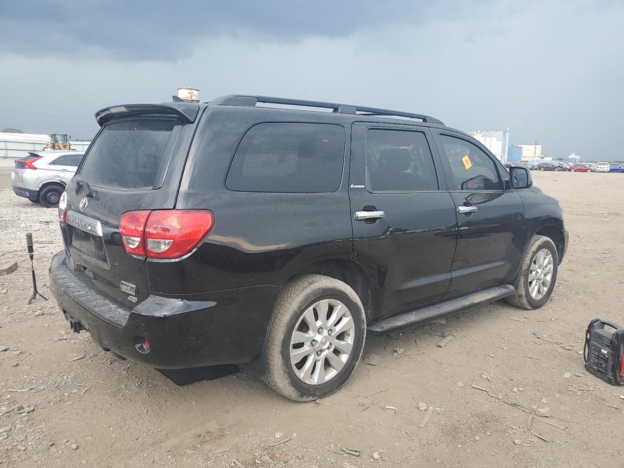 2012 TOYOTA Sequoia