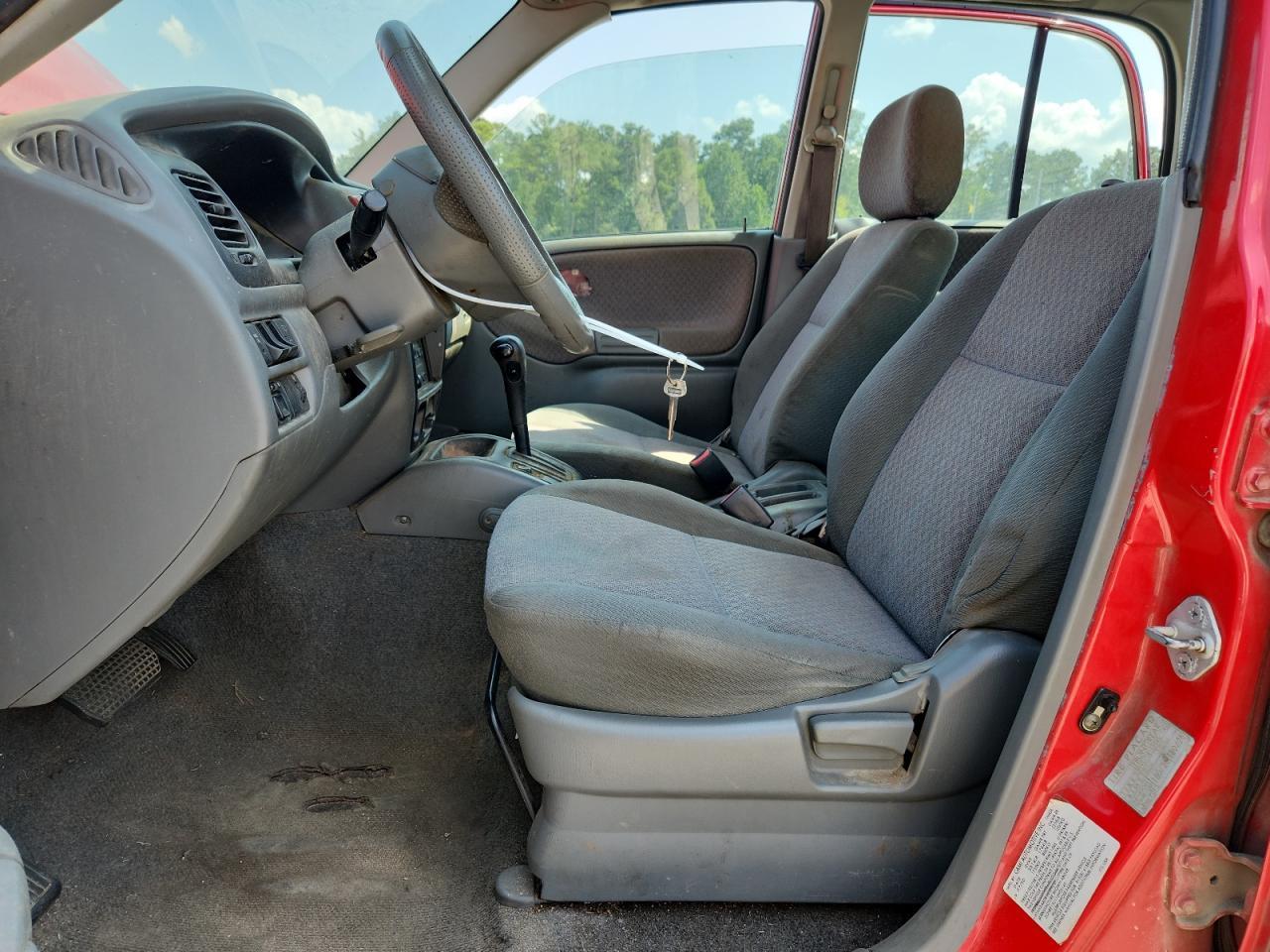 2001 CHEVROLET TRACKER