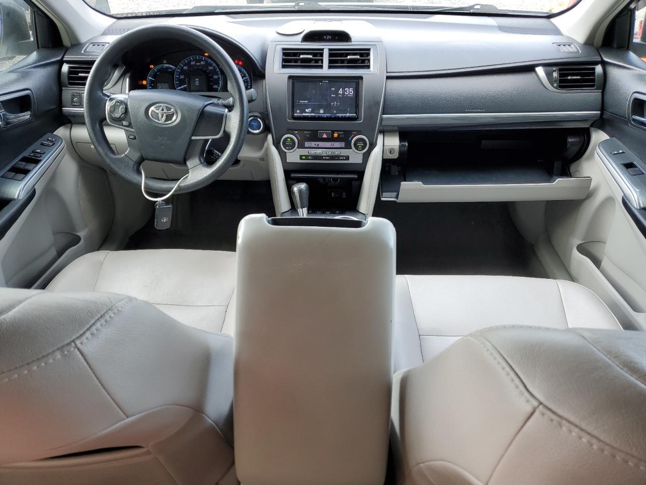2012 Aston Martin Camry
