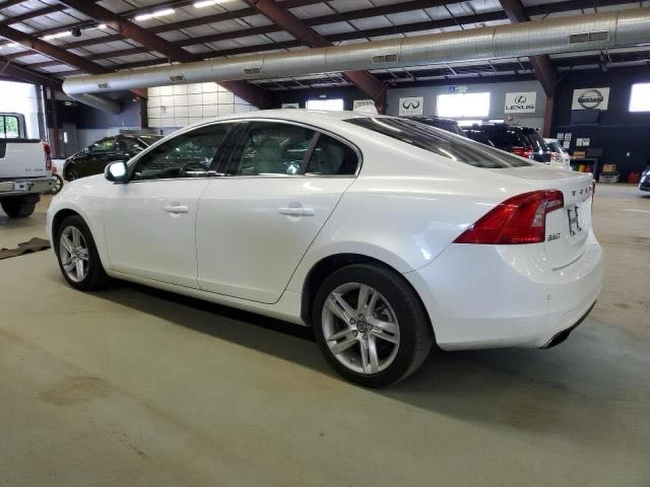 2014 VOLVO S60