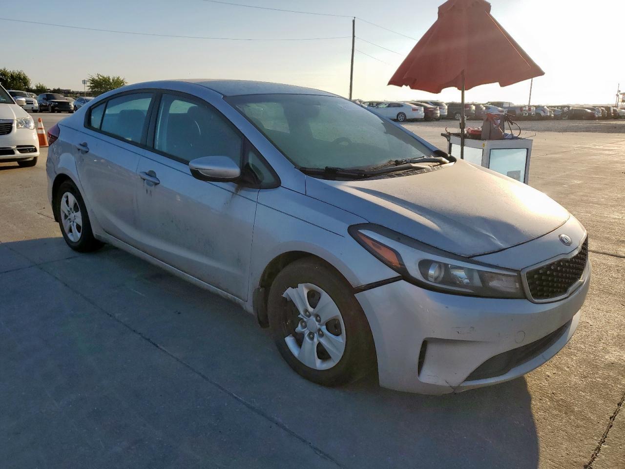2017 KIA FORTE