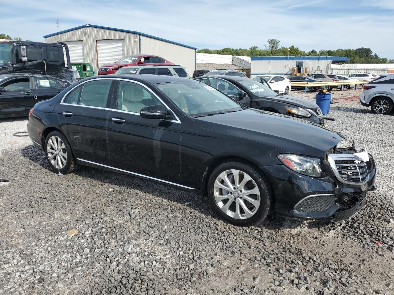2017 MERCEDES-BENZ E-Class