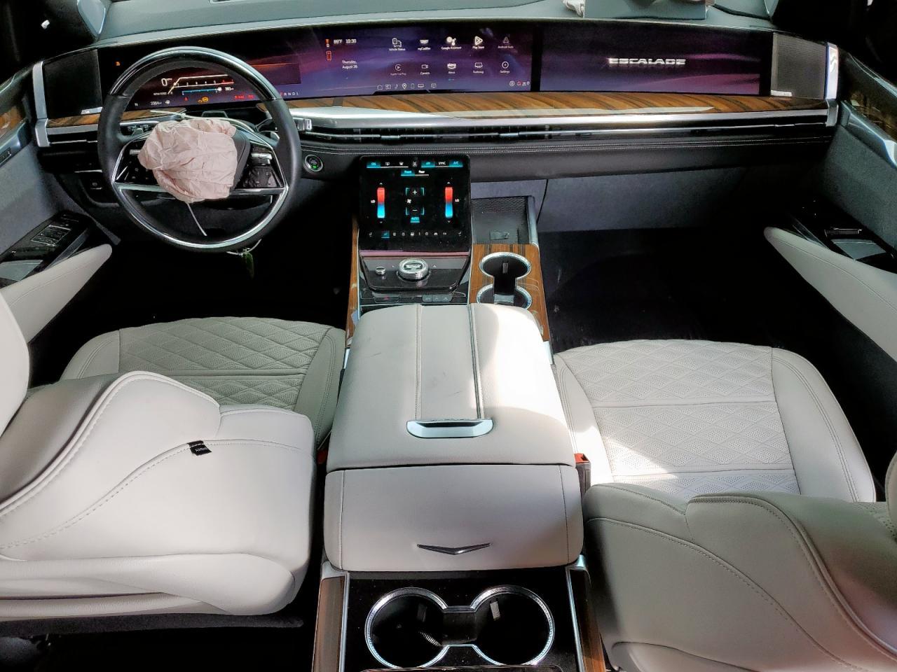 2025 CADILLAC ESCALADE