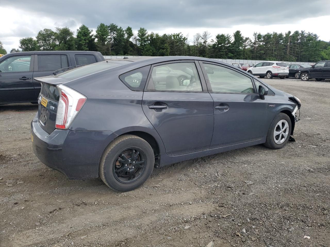 2014 TOYOTA PRIUS