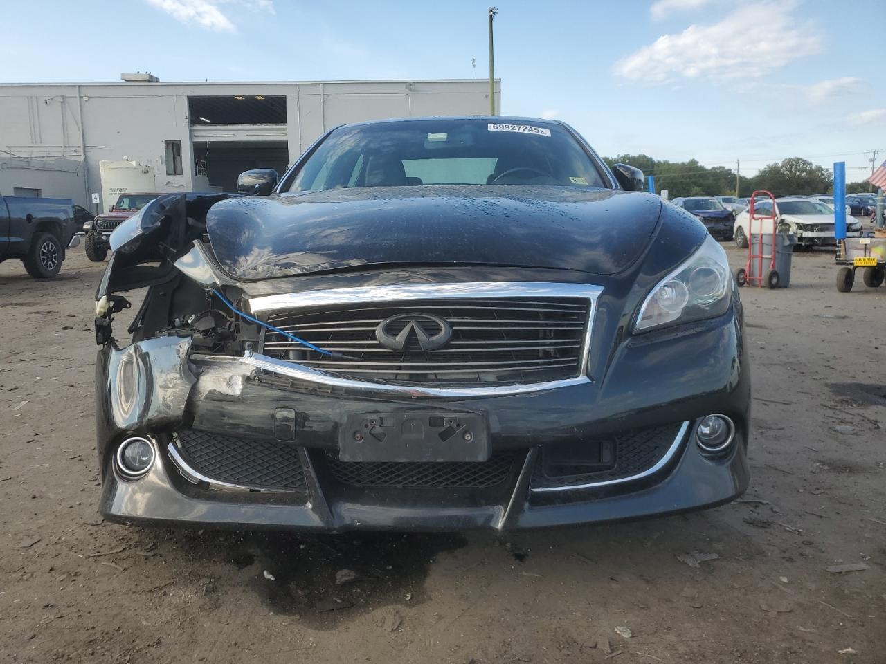 2013 INFINITI M37