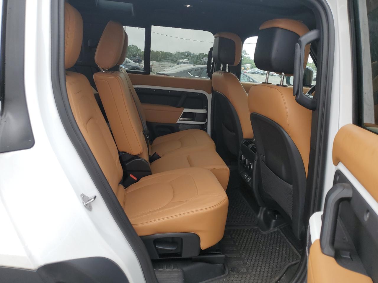 2023 LAND ROVER Defender