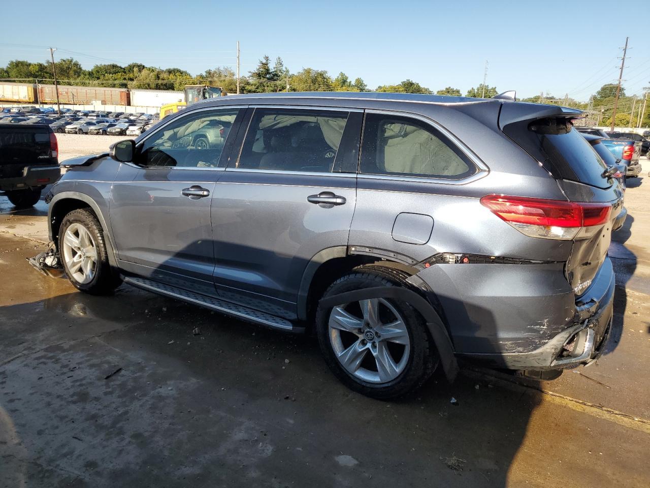 2019 TOYOTA HIGHLANDER