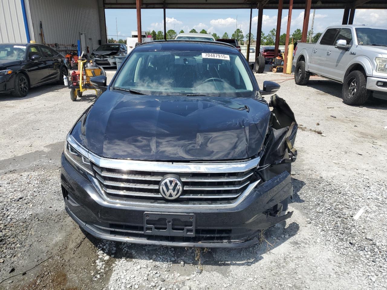 2021 VOLKSWAGEN Passat