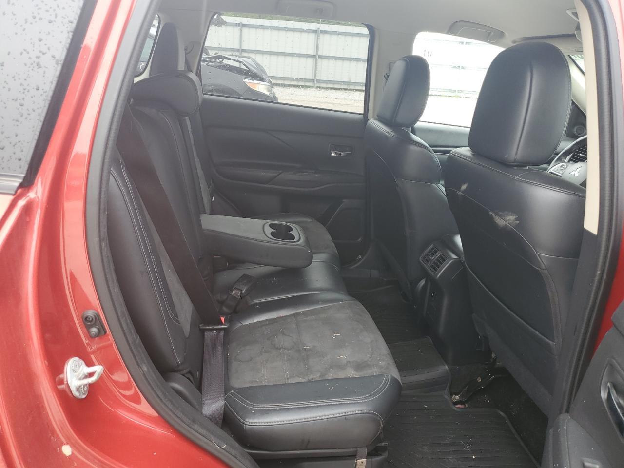 2019 MITSUBISHI outlander