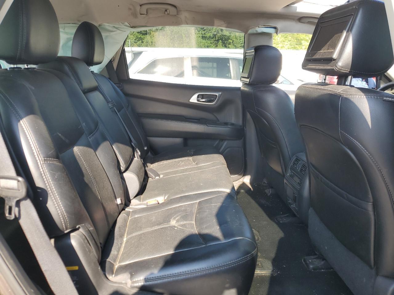 2016 NISSAN PATHFINDER
