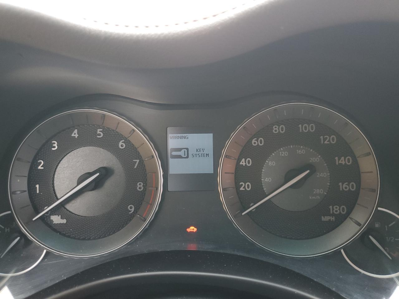 2011 INFINITI M37