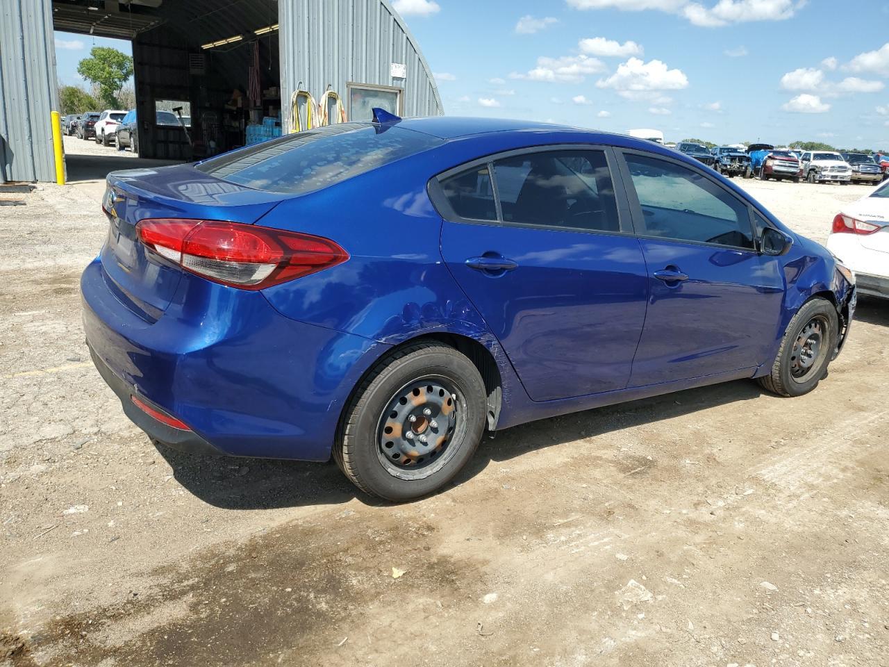 2017 KIA FORTE